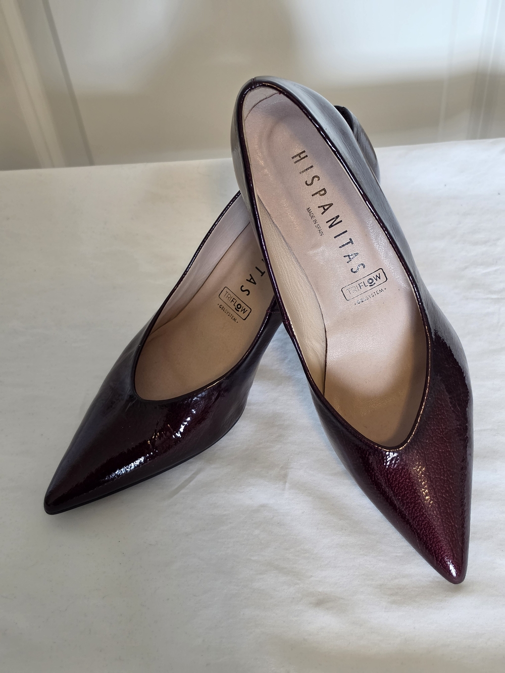 HISPANITAS DALIA BURGUNDY PATENT LEATHER POINTED TOE PUMPS EU 39